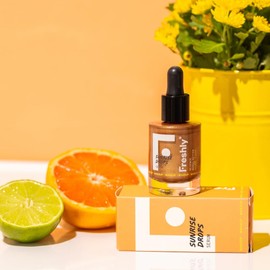 Freshly Cosmetics Golden Liquid Bronzer with Vitamin C Sunrise Drops Serum, 28 ml