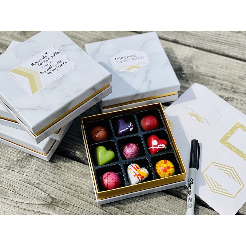 Tiny Triangle Truffle Boxes -Empty chocolate box with 9-piece Plastic