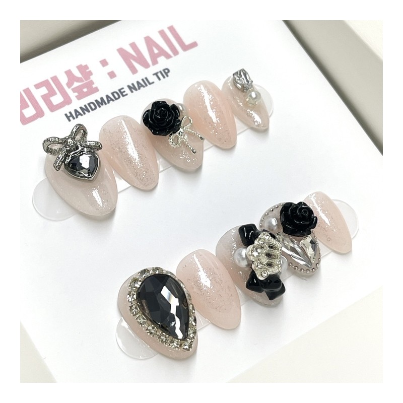 Gorgeous chic black rose handmade nail tips - Coffin /