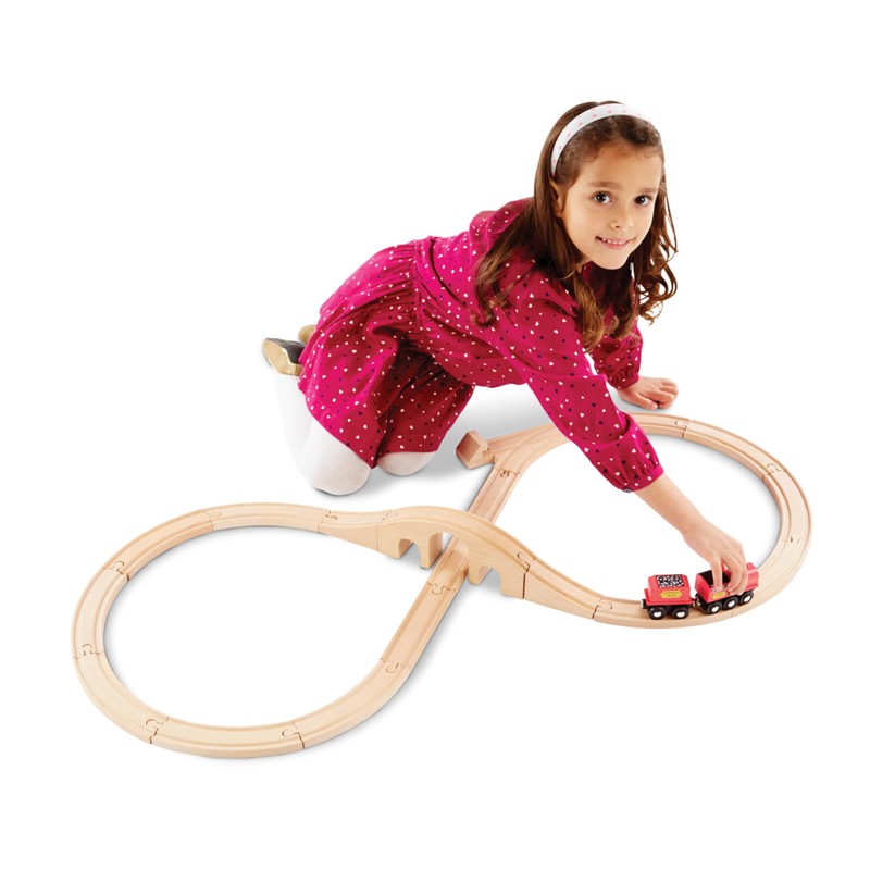 Melissa & Doug Classic Wooden Figure Eight Train Set (22