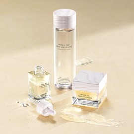 White Tea Skin Solution Moisture Toning Lotion 200ml / 화이트티 스킨솔루션 모이스쳐 토닝 로션 200ml