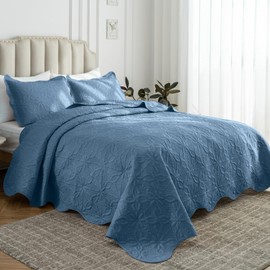 Auemtyn King Size Quilt Set 3 Pieces, Soft Lightweight Summer Bedspread, Reversible Microfiber Bed Coverlet for All Seasons, Bluish Grey, Floral Pattern (1 Quilt, 2 Pillow Shams)