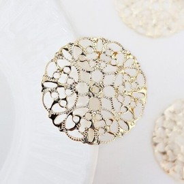 Small hydrangea, Hanbok, traditional metal decoration, holiday gift, allowance envelope, packaging decoration, hairpiece decoration, Hanbok accessory decoration, gift for foreigners / 작은수국 한복 전통금속장식 명절선물 용돈봉투 포장장식 가채장식 한복악세사리장식 외국인선물