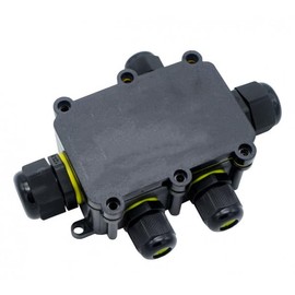 VoltShine IP68 Waterproof Case with 5 Ports: Robust and Safe, Ideal for Electrical Connections in Extreme Conditions. Perfect for Industrial and Outdoor Projects. Completely Reliable