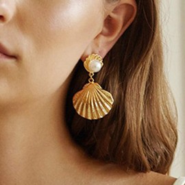 Doubnine Cowrie Earring, Golden Alloy Sea Shell Charm Dangle Earrings, Women's Ocean Jewelry Gift