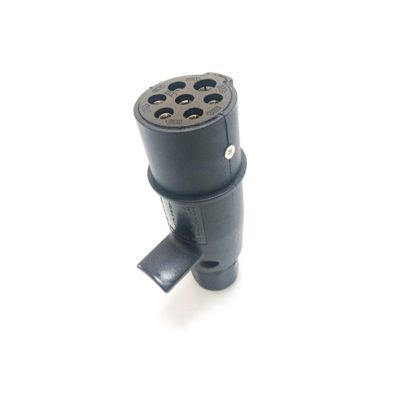 Plug 7 Pin / 24 V Plastic Car Trailer Socket