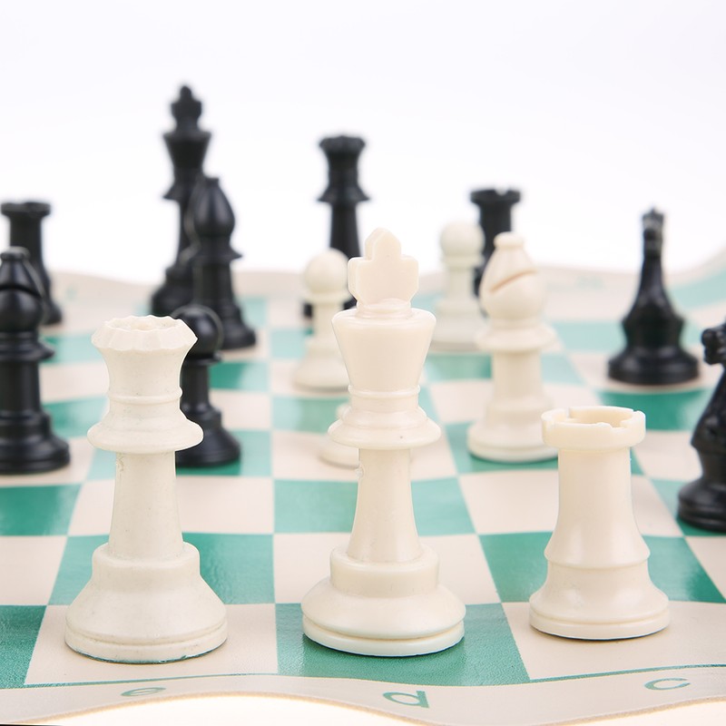 Portable Chess Set with Backpack Promote Children 's Intelligence Game