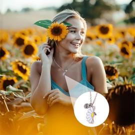 JEYORZY Pack of 2 Women's Friendship Necklaces, Bff Chains for 2 Girls, Flower Daisy Pendant, Best Friend Chain, Puzzle Gift