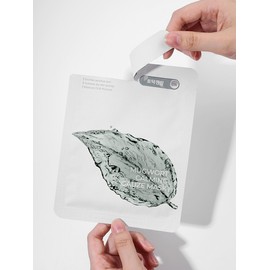 Isntree Mugwort Calming Gauze Mask 10 sheets / 이즈앤트리 머그워트 카밍 거즈 마스크 10매