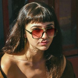 FEISEDY Retro Square Aviator Sunglasses Women Men 70s Vintage Trendy Plastic Frame Sun Glasses B4158