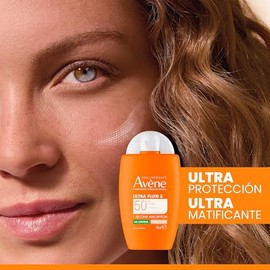 Avene Protector Solar Facial Dermatológico con Color Ultra Fluid Oil Control FPS50, Bloqueador Solar para Piel Grasa y Mixta, Efecto Mate Durante 14 H