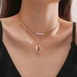 Inilbran Boho Layered Shell Necklace Vintage Cowrie Shell Pendant Necklace Gold Pearl Shell Choker Necklace Adjustable Sea Shell Chain Necklace Jewelry for Women
