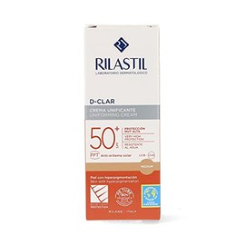 Rilastil Sun System - Fotoprotector D-Clar 50+ Crema Anti-Manchas que Unifica con Clari-Tech Complex, Resistente al Agua - Tono Medium, 40 Mililitros