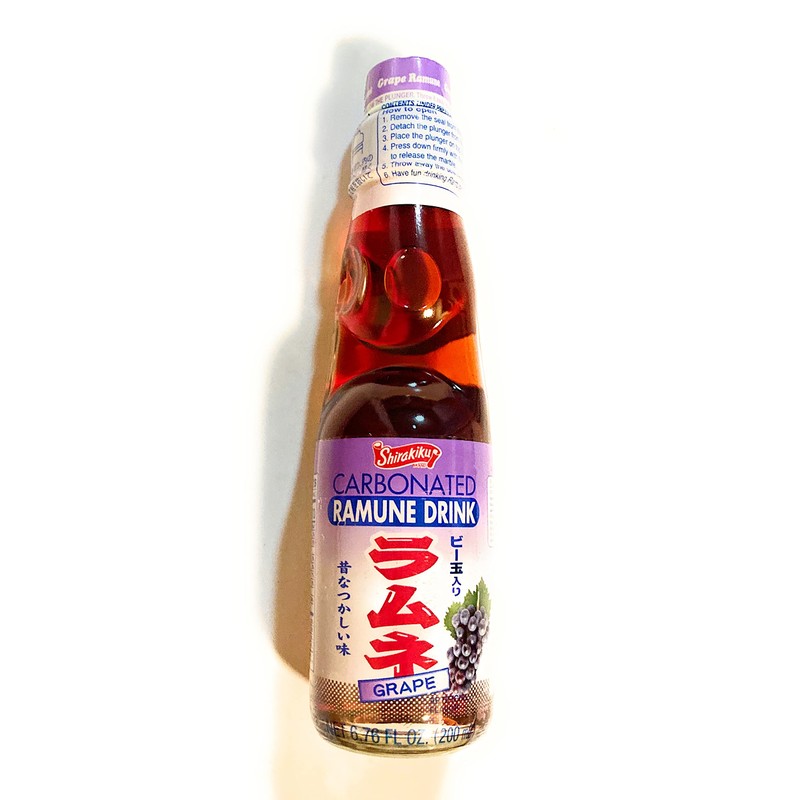 Shirakiku Grape Flavor Carbonated Ramune Dink 6.76 Fl Oz(6 Bottle)