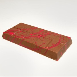 Viral Dubai Strawberry Cheesecake Fantasy Ultimate Chocolate Bar Experience Dessert Snack Dessert Snack Dessert Snack