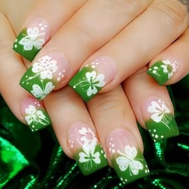 24Pcs White Shamrock Press on Nails Short Square St. Patrick's Day Fake Nails with Green French Gradient Design Glue on Nails Clover Full Cover False Nails Stick on Nails Acrylic Kit for Women Girls