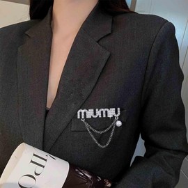 Cimenexe Vintage Crystal Pearl Brooch Silver Cz Alphabet Brooch Pin Cz Paved Initial Tassel Chain Pin Brooch Rhinestone Pearl Initial Letter Brooch Pin Wedding Lapel Pin Banquet Badge Pins