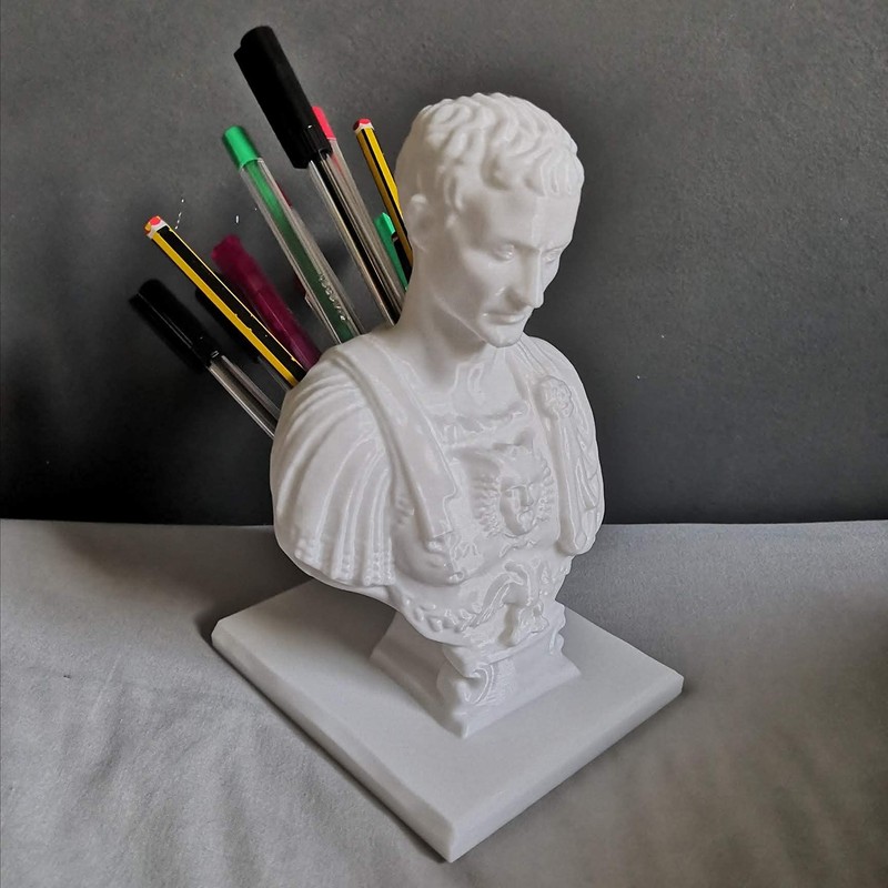 Julius Caesar Pen / Pencil Stationery Holder Desk Tidy (3D
