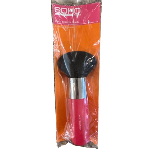 SOHO LONDON SOHO NEW YORK Fluffy Body Bronzer Brush Bristles