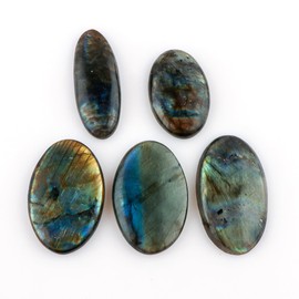 Yashee 2 PCS Natural Labradorite Cabochon, Loose Gemstone Flat Back Polished Oval For Jewelry Making, Crafts & DIY, Wedding Gift, Reiki, Wikka, Healing Chakra, Wire Wrapping Crystals 40-50 mm
