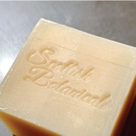 Ginger shampoo bar - Stimulates and Refreshes, Deep Cleansing, Vegan, Cruelty Free, No SLS or Parabens, Handmade in UK, 110g, Scottish Botanicals