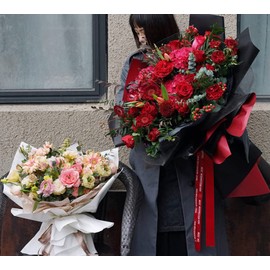 20 Sheets Black/Wine Red Waterproof Wrapping Flower Paper,Florist Supplies Bouquet Paper,Floral Wrapping Paper Sheets Frosted Bouquet Packaging Paper for Wedding Engagement 23 x 23"-Double Color