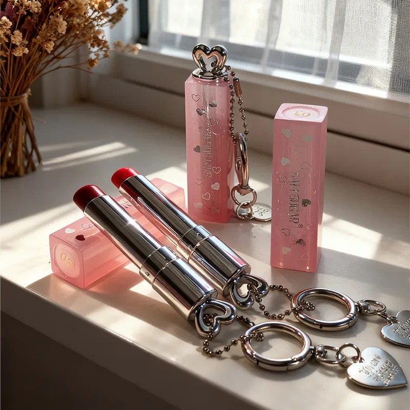 - Lápiz Labial Hidratante En Forma De Corazón Pearl Shimmer