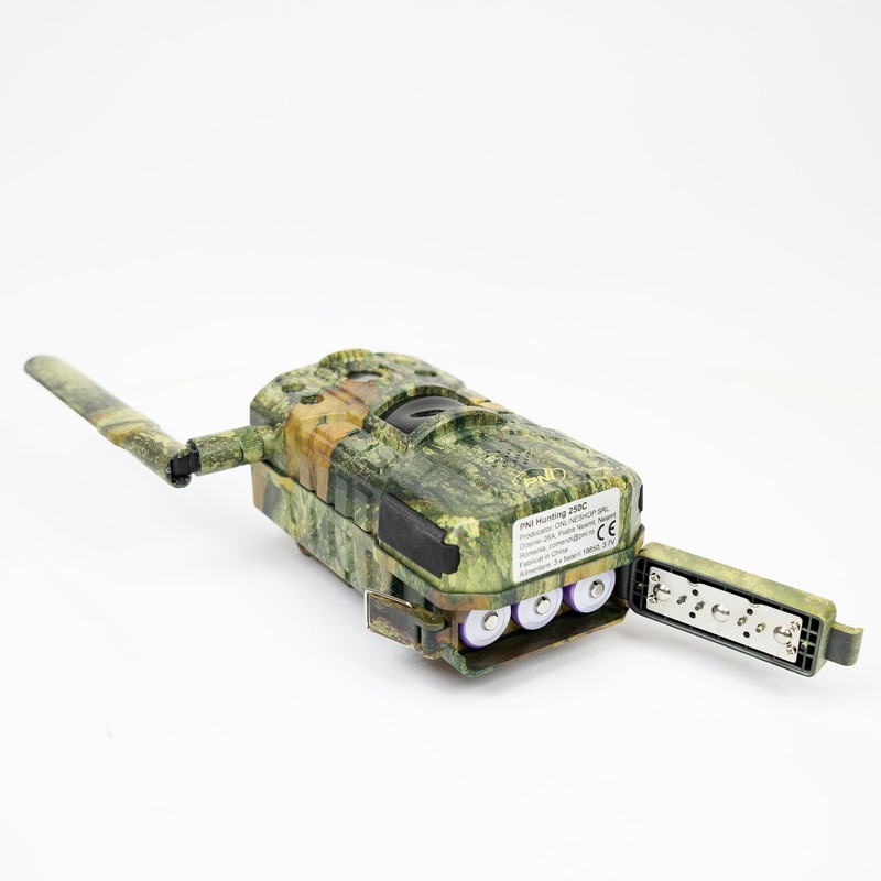 PNI Hunting 250C Hunting Camera Pack with 4G LTE Duplex