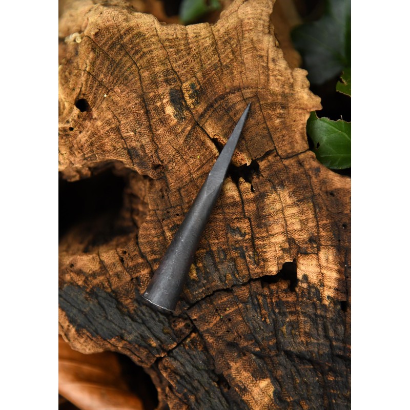 Battle-Merchant Needle Boundkin Hand Forged Arrowhead Square