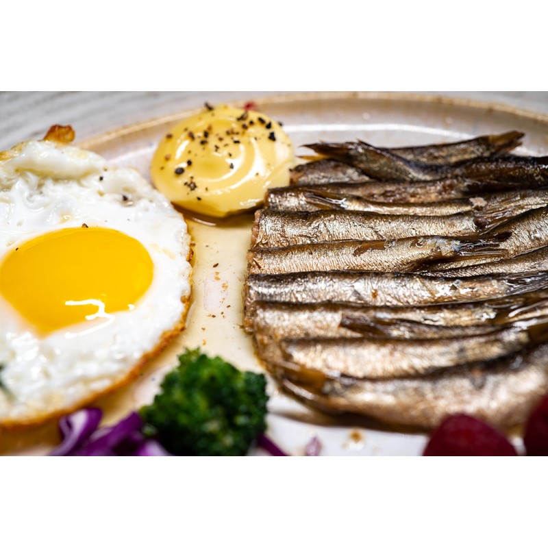 MW Polar Brisling Sardines, Smoked in Olive Oil, 4.23-Ounce