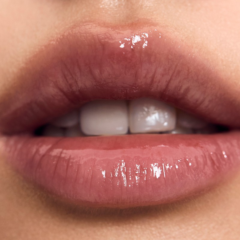 RISKY Be Bold Lip Gloss (19 Colors) - Swear
