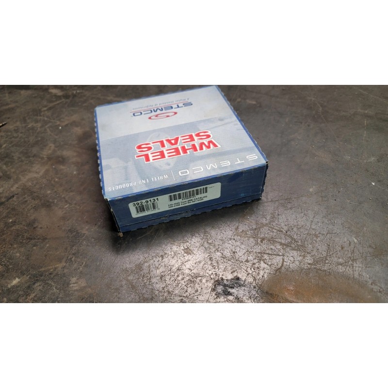 Stemco 392-9131 Drive Wheel Seal Set