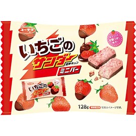 Yuraku Seika Strawberry Thunder Mini Bar, 4.5 oz (128 g)