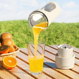 Portable Personal Electric USB Juicer，450ML Mini Blender Portable Blender For Shakes and Smoothies juice，12 Blades Great for Mixing，Compact、Convenient and Versatile