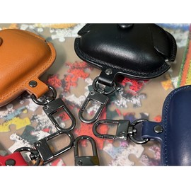 GIOPUEY Case Compatible with Bose Ultra Open Earbuds, PU Leather Protective Case with Keychain Hook Case Cover for Boys Girls Men Women - Green