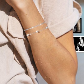 Pulseras Mujer Plata de Perlas, Pulsera de Cadena Ligeros Chapadas en Plata 925 Brazalete Blanco Perlas Delicadas Atractivos regalos de Moda para mujer