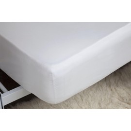Belledorm White Fitted Sheet, 200 Thread Count Percale, Mattress Depth 28cm (Double)