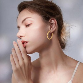 TaYolnFaSo Gold Large Hoop Earrings for Women Big Gold Earrings Lightweight Open Hoop Jewelry Gift for Girlfriend Wife