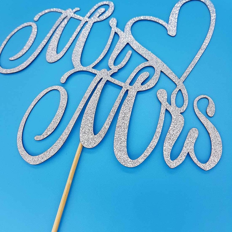 Decoración para tartas con texto en inglés "Mr and Mrs",