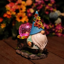 SATHGA Garden Gnomes Statues,Solar Gnome Figurine Lights with Multi-Color Globe Bulb,Funny Garden Sculptures & Statues for Home,Lawn,Yard,Gnomes Presents for Women,Mom,Grandmom