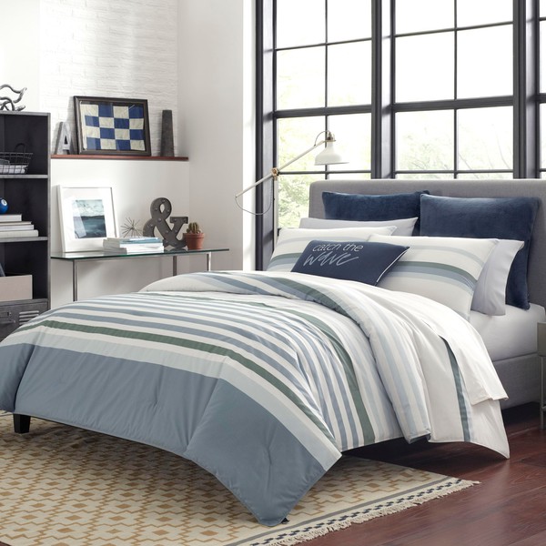 Nautica - Twin Comforter Set, Cotton Reversible Bedding with Matching Sham, Home Decor for All Seasons, Dorm Room Essentials (Lansier Grey, Twin/Twin XL),Grey/White