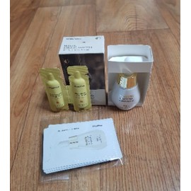 Mastina White Mastic Spot Care Set (2 ampoules + 1 cream + 4 mask packs + 1 ampoule sunscreen) / 매스티나 화이트매스틱 기미관리SET(앰플2+크림1+마스크팩 4매+앰플선크림1)