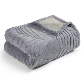 Baodan Waterproof Dog Blanket, 63x73cm Washable Fleece Pet Blanket for Dogs, Fluffy Puppy Blanket Warm and Soft Pet Throw for Bed Couch and Sofa, Grey
