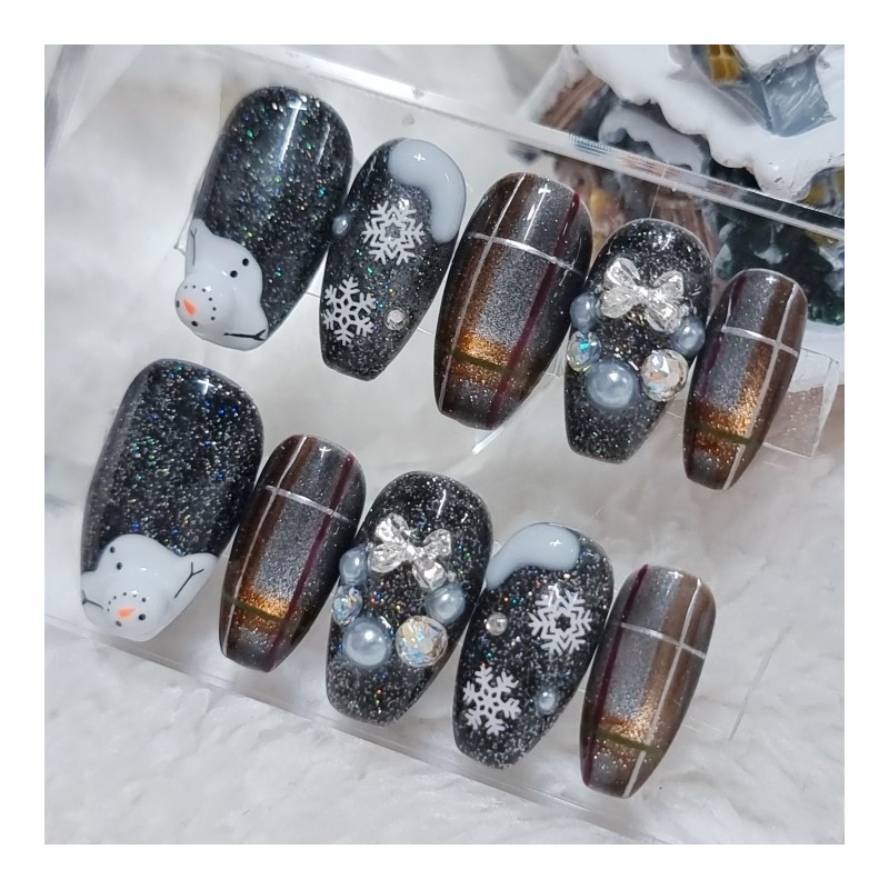 Snowman in the Night Sky Homemade Nail Tips - Petit