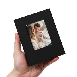 Remowith Small 4x6 Photo Album 100 Pockets Linen Cover with Front Window Portable Mini Picture Book for Family Travel Wedding and Memory Keepsake Organizer Black
