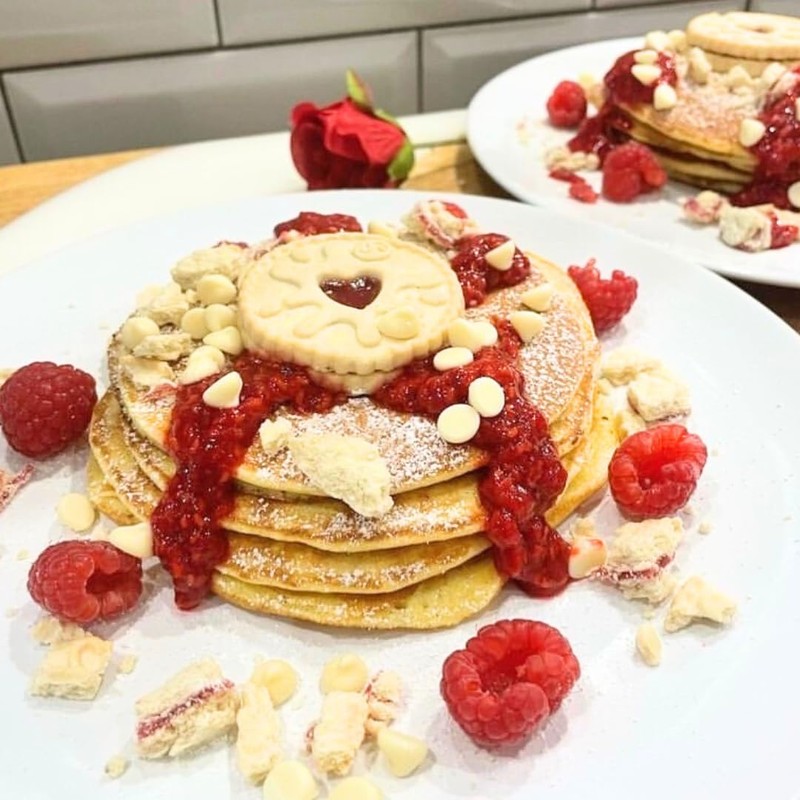 Burton's Jammie Dodgers, 4.9 Ounce (Pack of 18)