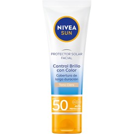 NIVEA SUN Protector Solar Facial Control de Brillo Tono Claro (50 ml) - Unifica tu Tono de Piel, FPS 50, No Grasoso - Para Todo Tipo de Piel