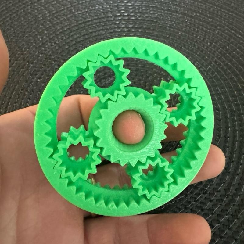 Circular Gear Fidget Spinner – Mechanical Motion in Your Hands