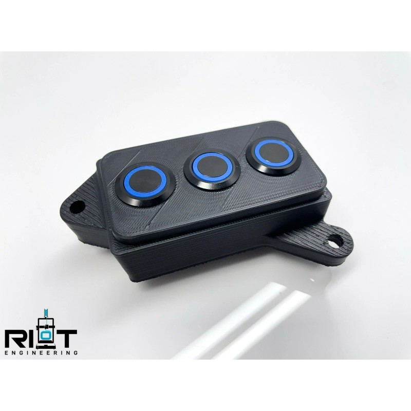 Riot Engineering 370Z Button Panel - 19mm 3 Buttons -