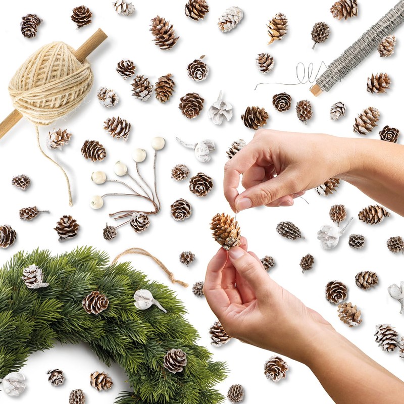 com-four® 6x Christmas decorations in a bag with cones, twigs,